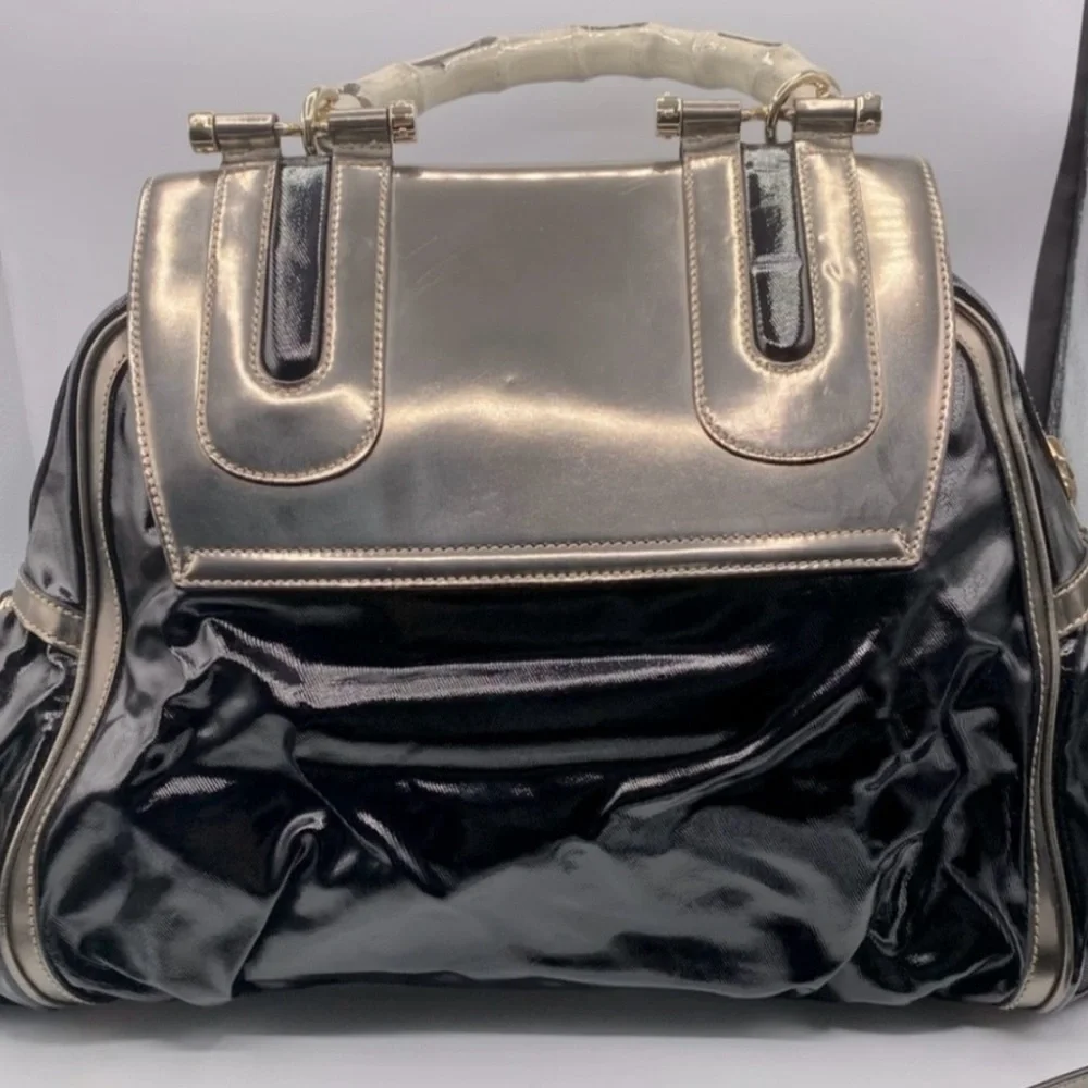 Gucci Black and Gold Satchel with Classic Design